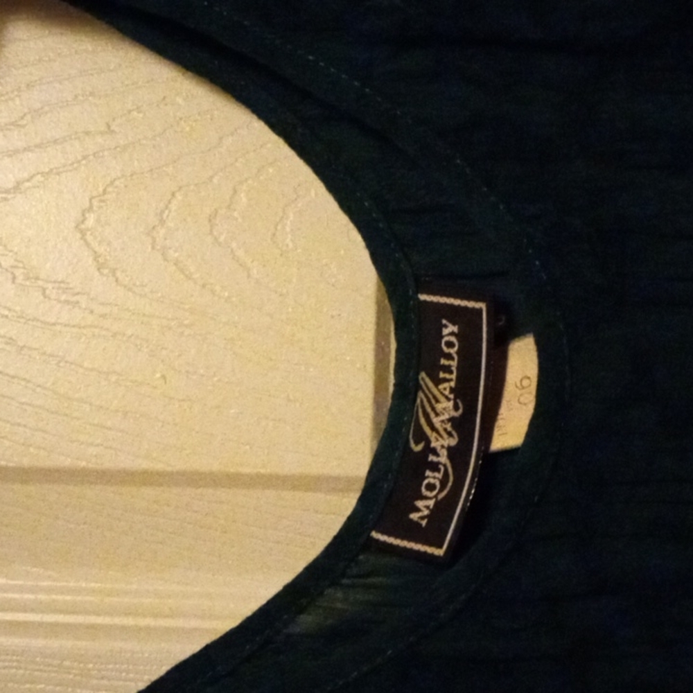 Dress - Picture 2 of 3